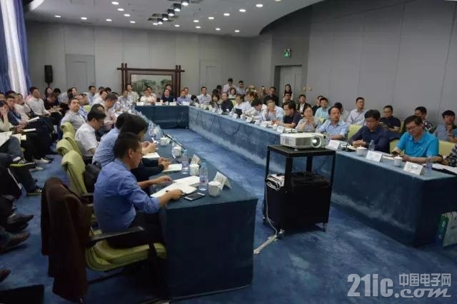 中国电动汽车百人会.jpg