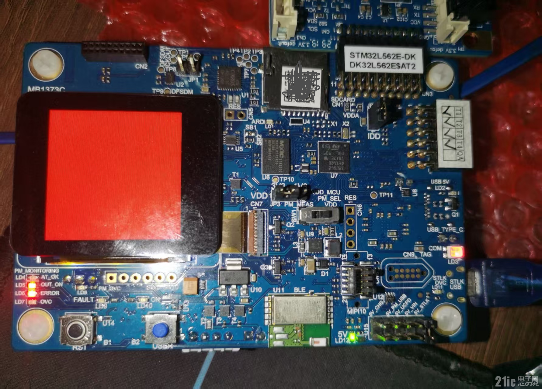 5_LCD_Red.png